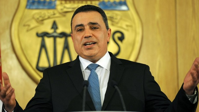 جمعة يعفي 18 محافظا تونسيا


