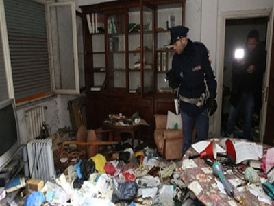 أم تحبس ابنتها 8 سنوات في غرفة قمامة!