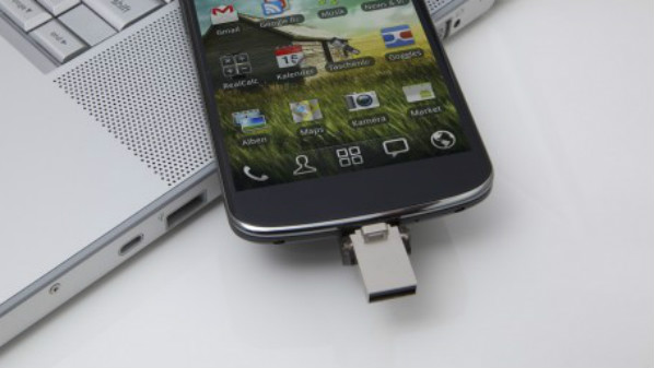 كينجستون تكشف عن ذاكرة فلاشية تدعم منفذي USB وMicro USB