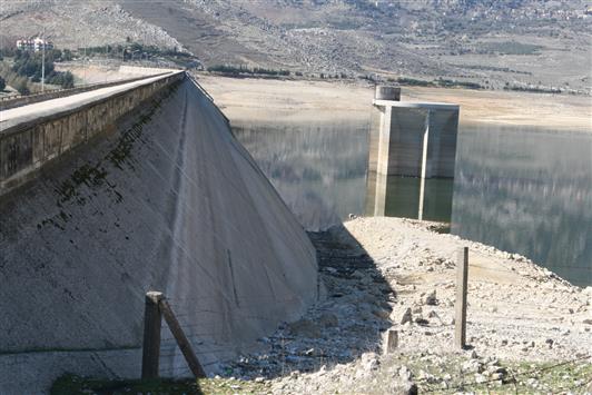 لبنان مهدد بالعطش.. ولا خطة طوارئ!
