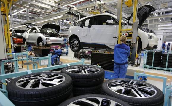 انخفاض أرباح  شركة " بي.إم.دبليو " الالمانية  الى 2.46 مليار دولار 