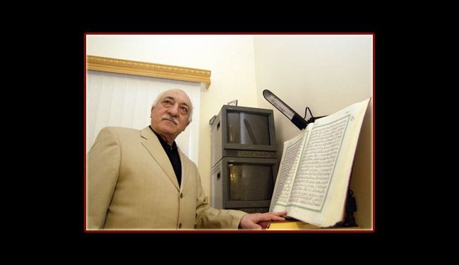 كولن يصوب نيرانه على اردوغان من واشنطن
