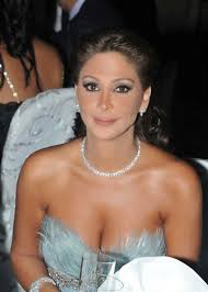 صورة .. إليسا أسد وعصفور