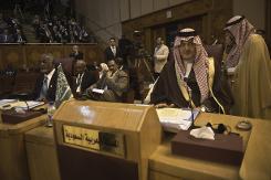 سعود الفيصل يقول ان الازمة مع قطر لن تحل ان لم "تعدل" الدوحة سياستها