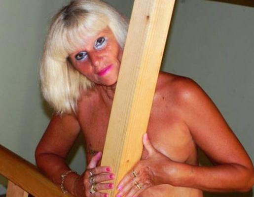 فرنسا: الجبهة الوطنية ترشح ممثلة إباحية للانتخابات البرلمانية