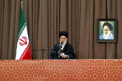 خامنئي يدعو ايران الى الصمود بشكل اكبر امام العقوبات