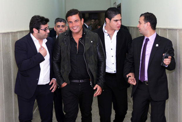 عمرو دياب مع طليق هيفا وهبي بحضور القوَّات المسلحة!