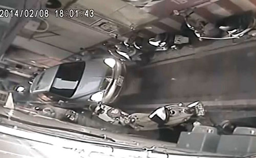 بالفيديو..غرائب قيادة النساء!