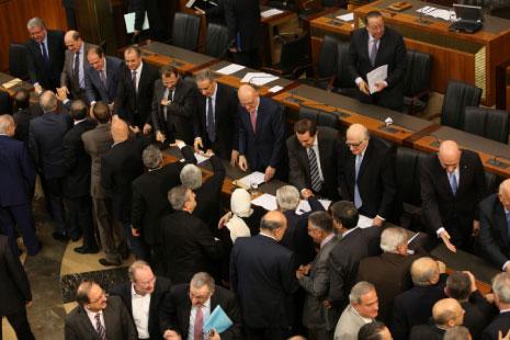 المهلة الدستورية: انتخاب الرئيس لـيس حتمياً