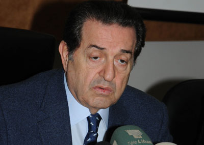 مؤتمر صحافي
أم مهرجان شعبي؟