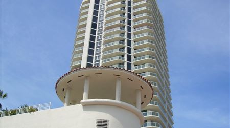  القت زوجها من ارتفاع شاهق بعد أسبوع من زفافها 