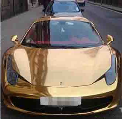 بالصور : "ferrari" مطلية بالذهب تتجول في الشوارع