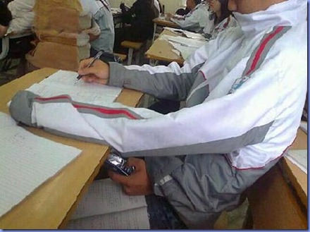 بالصور أغرب طرق الغش في الامتحانات
