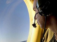 العربية: هل تم دسّ عبوة ناسفة في صناديق شحن الطائرة الماليزية؟
