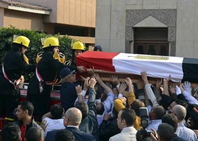 مبارك: السيسي هو الأصلح لقيادة مصر حاليا
الخارجية الاميركية دانت التفجيرات الارهابية