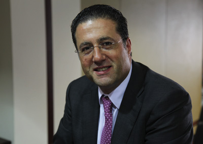 ثمانية اتهامات مُوجّهة ضدّ رئيس غرفة بيروت محمد شقير :
التدخل في انتخابات جمعيّة الصناعيين وتسييس غرفة التجارة في بيروت
ومُهادنة الحكومة والانحياز لمصانع اللبنة ودعم شماس ضدّ التنسيق