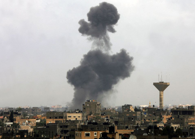 
5 غارات اسرائيليّة على قطاع غزة
نتنياهو يُهدّد بـ«خطوات أحاديّة» ضدّ الفلسطينيين