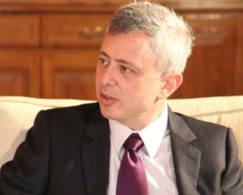 فرنجيه مغردا "مبروك للدفاع المدني"!