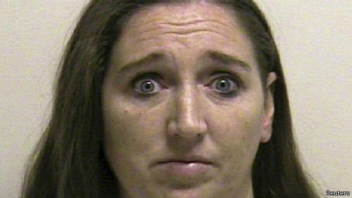 اتهام سيدة أمريكية بقتل ستة رضع والاحتفاظ بجثثهم
