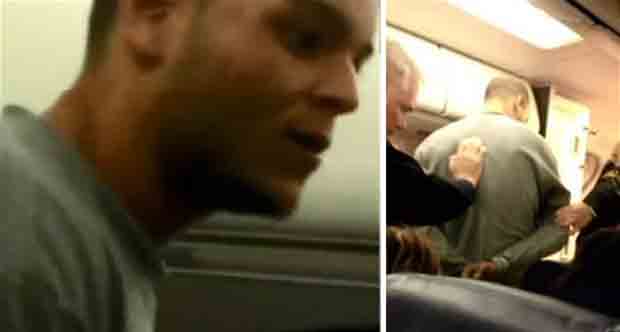 !حاول فتح باب الطائرة على ارتفاع 30 ألف قدم