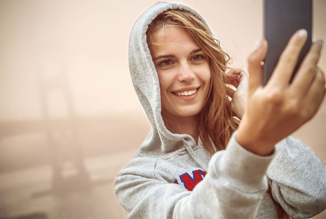الـ Selfie.. إضطراب عقلي لا علاج له!!