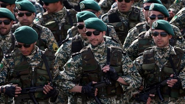 بدء مناورات عسكرية لقوات الحرس الثوري في طهران 


