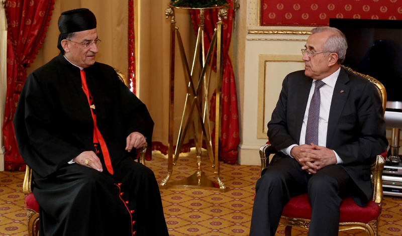 كيف ينظر جنبلاط الى الاستحقاق الرئاسي ويعتبر المفاتيح اقليمية ودولية؟ ...
لا نصاب يوم الأربعاء ولا بعده واستياء 8 و14 اذار من كلام الراعي ...
السلسلة تنتظر وإضراب عام الثلثاء في المدارس الرسمية والخاصة وتظاهرة كبرى