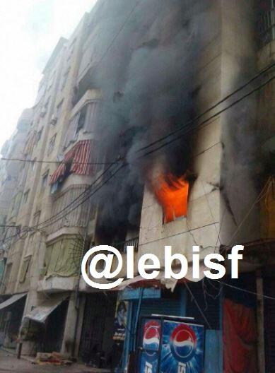 صورة تظهر إحتراق شقة سكنية أثر الإشتباكات في شارع الجاموس - الضاحية الجنوبية 
