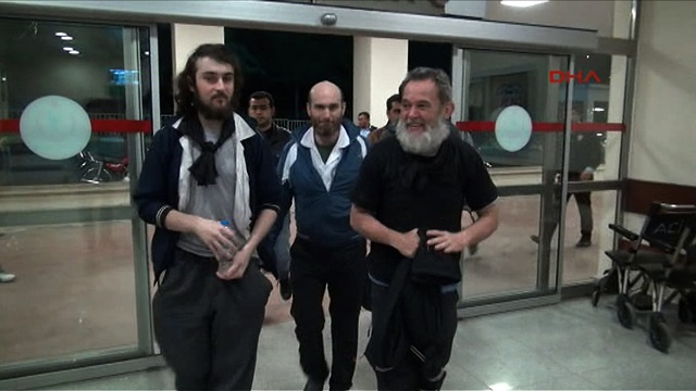 فرنسا تنفي مجددا دفع فدية لتحرير 4 صحفيين 


