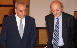 لقاء بين بري وجنبلاط في ساحة النجمة
