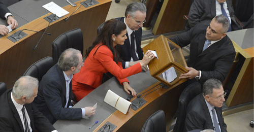 بالفيديو من حضر ومن طير النصاب لانتخاب رئيس لبناني 