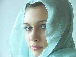  المرأة لغز . . مفتاحه كلمة واحدة هي الحب . . "نيتشه"
