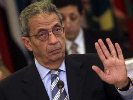 عمرو موسى يدعو 