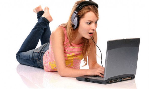 انتحار مراهقة لغلق حسابها على فيسبوك