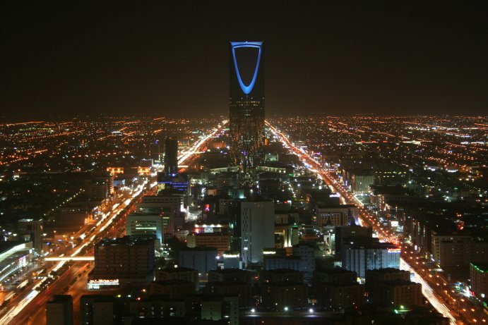 السعودية تطلب إرجاء اجتماع الجامعة العربية حول سوريا
