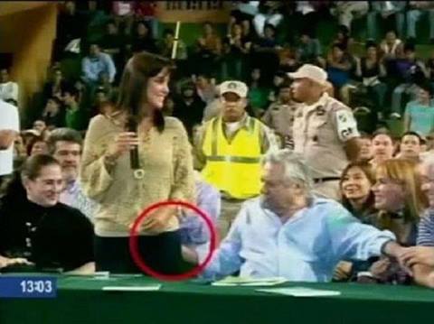 اختيار أشهر متحرش بأجساد النساء مضيفاً لمؤتمر دولي