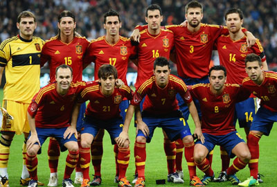 كأس العالم 2014 في كرة القدم ــ المجموعة الثانية :
المواجهة تتجدد بين اسبانيا حاملة اللقب وهولندا وصيفتها