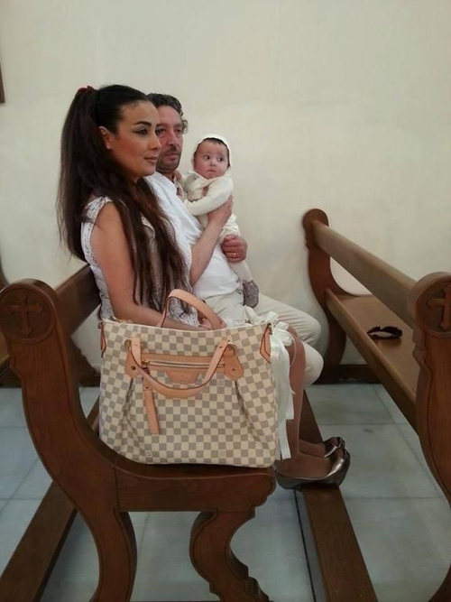 الفنانة السورية كنده تعلن خبر حملها بتوأم من البنات!