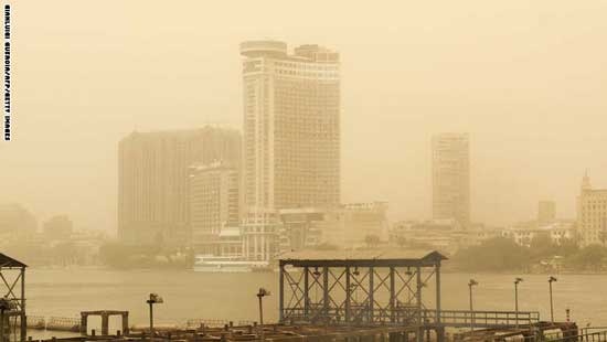 قتلى وجرحى ومفقودون ودمار بموجة طقس سيء تضرب مصر