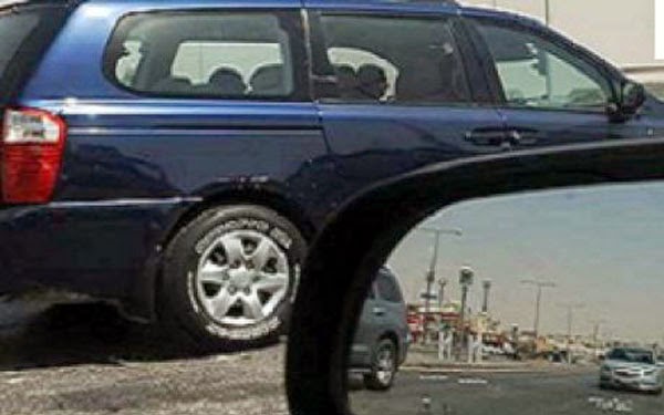 صعقت بزوجها جثة في الشارع امامها