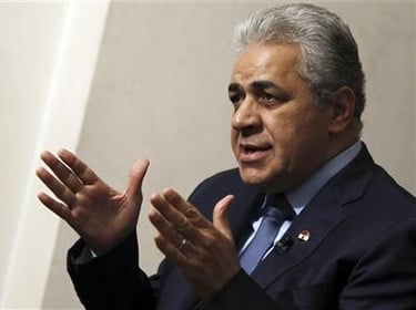صباحي يهاجم السيسي ويتعبره تابع لمبارك