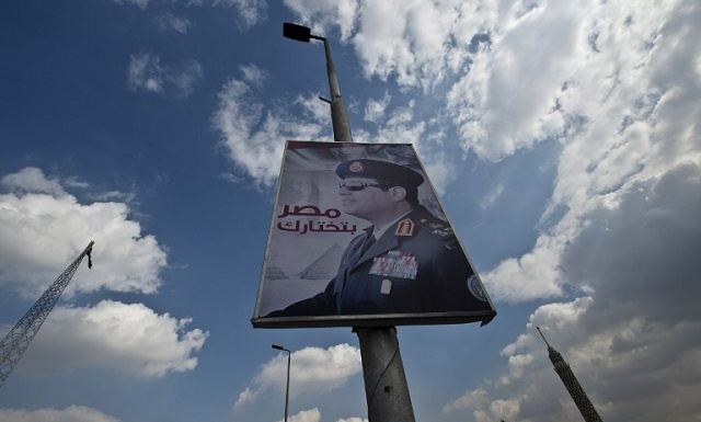 السيسي يتعهد بالرحيل إذا خرج الناس ضده.. ويؤكد استعداده لتعديل المعاهدة مع اسرائيل