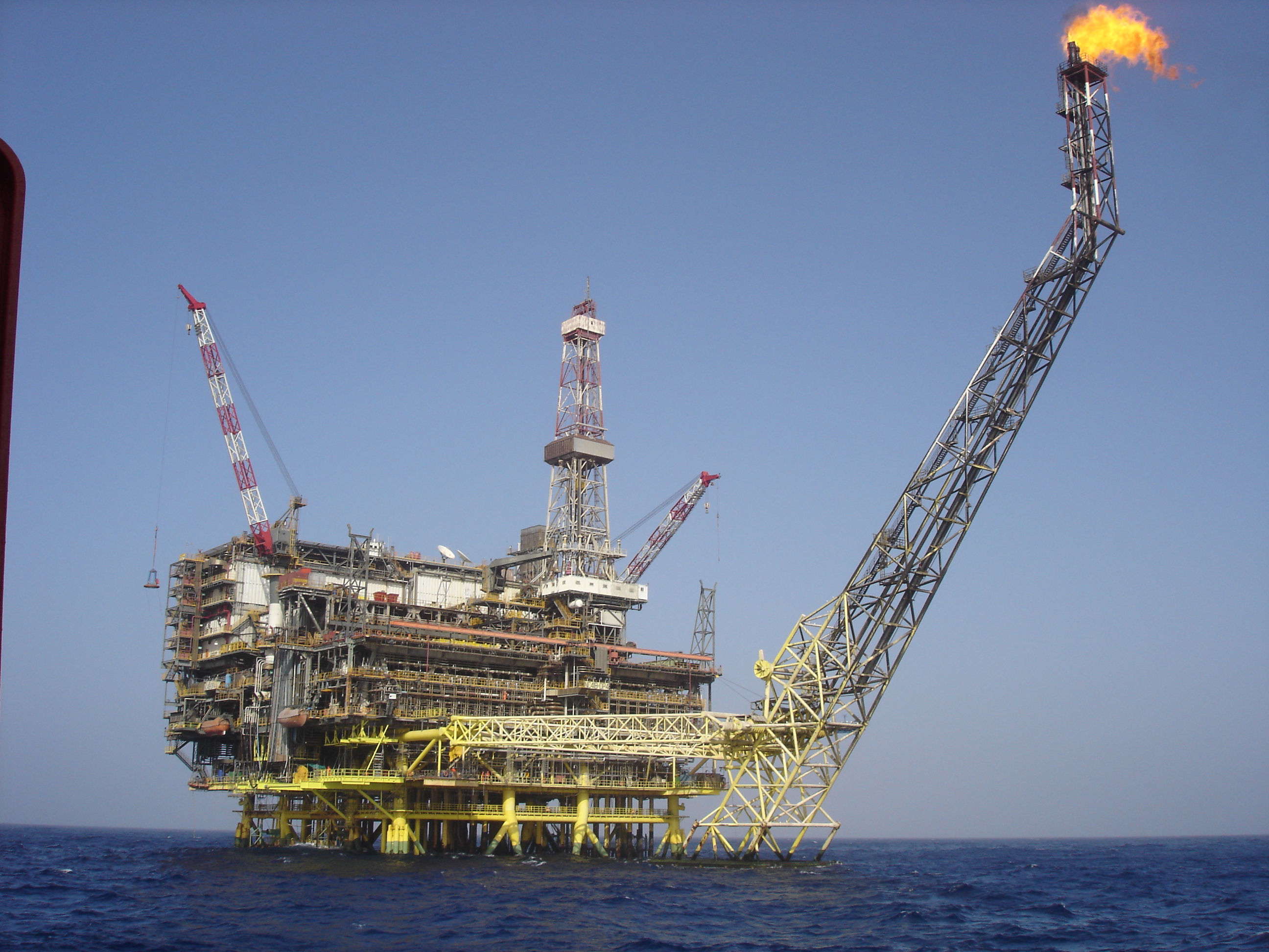 5.9 مليار دولار مستحقات شركات النفط الاجنبية لدى مصر