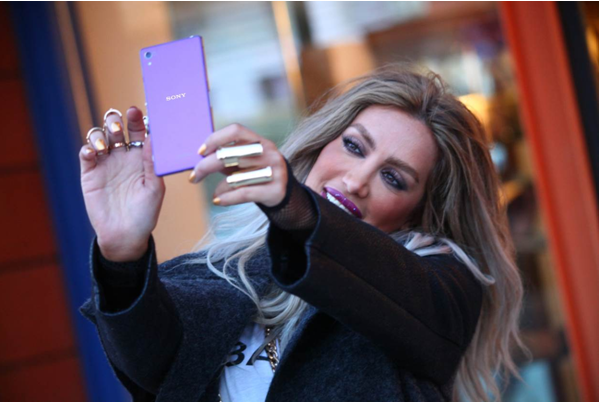 مايا دياب تروج لهاتف سوني Xperia Z2 في أغنيتها الجديدة!