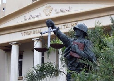 عاموس استقبل المتّهم طلال خليل في المطار كضيف شرف لأنّهم راضون عن أدائه
قطيش أحد أتباع الأسير كان يقوم مع زملائه بـ «نزهة دعويّة» وهو علق في المسجد صدفة
