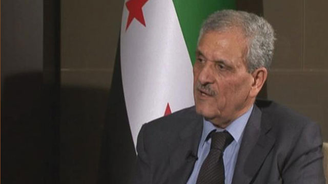 رويترز: استقالة وزير الدفاع في حكومة المعارضة أسعد مصطفى بعد خلافات مع الجربا