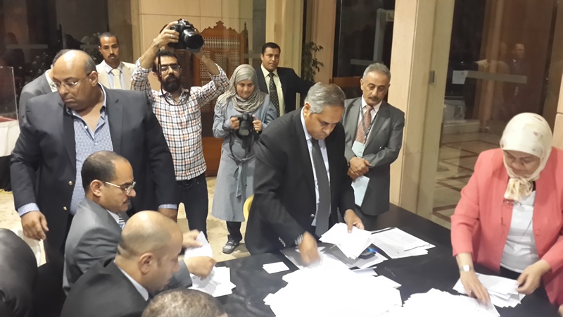 السيسي يحصل على 97.4% وصباحي 2.6% من بيروت