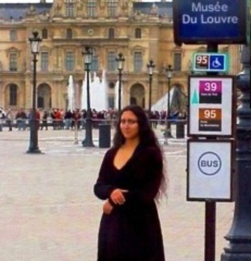بالصورة: 