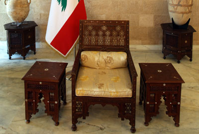 ليرسل لنا الله رئيساً سنصلّي