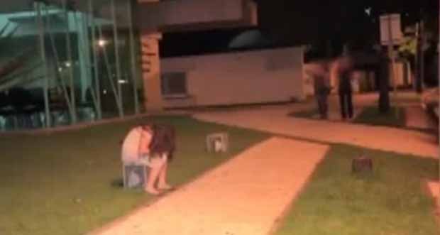 بالفيديو – طفلة تتحول إلى شيطان ليلاً
